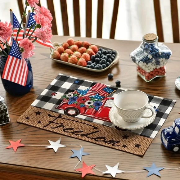 NWT- Set of 4- Buffalo Check- Patriotic 🇺🇸 Farmtruck Freedom- Placemats 12x18 - Picture 2 of 8